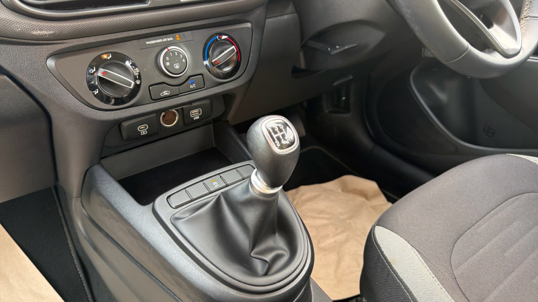 Hyundai i10 1.2 Advance 5dr Petrol Hatchback